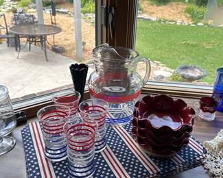 Vintage 4th of July glasseware.