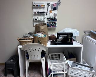Sewing desk. Sewing machine. Notions.