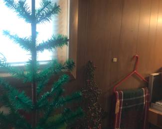 Items Located In The Lower Level LEFT SIDE