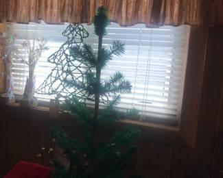 Items Located In The Lower Level LEFT SIDE