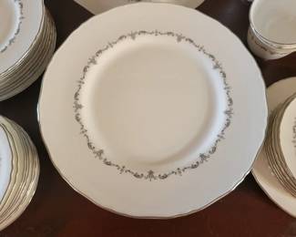 Royal Worchester Silver Chantilly 1963 china