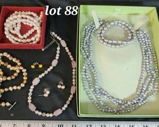 Freshwater pearl jewelry