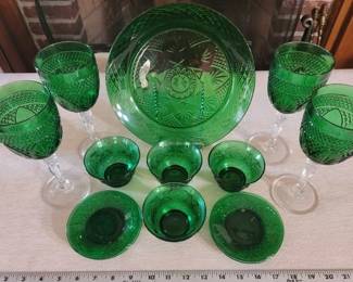 Emerald green glass Sandwich glass bowls, small saucers