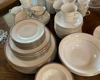 Royal Majestic Fine China Set
