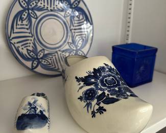 Spanish Pottery Plate signed Muel, Delft Blue Holland Ceramic Clogs