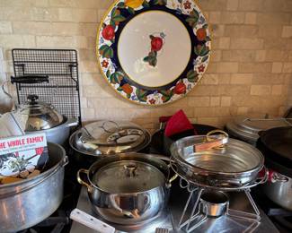 Assortment of Pots & Pans
