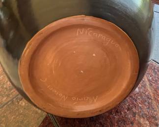 Nicaraguan Terra Cotta Pottery Vase signed Mario Norori