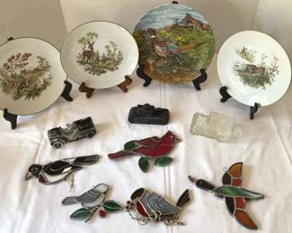 Stained Glass Birds 4 Wildlife Display Plates 4 Glass Figurine Vehicles
