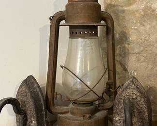 Dietz Lantern No 2 Blizzard Lantern w/ Cast Iron Irons