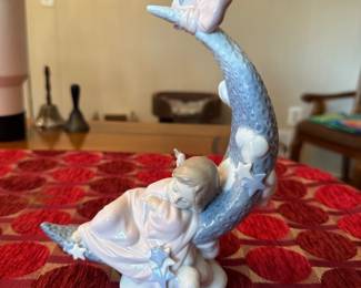Lladro 1998 Heaven's Lullaby girl