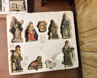 vintage International Silver Co. Christmas Deluxe 10-piece Nativity Boxed Set