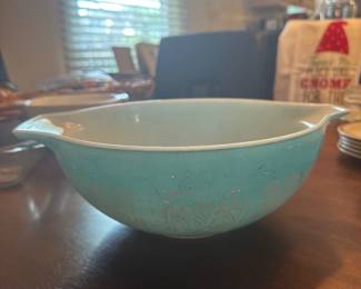 Pyrex Cinderella Mixing Bowl