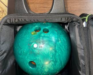 vintage AMF Strikeline bowling ball