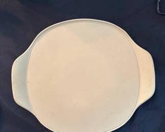 pampered chef large round stone with handles