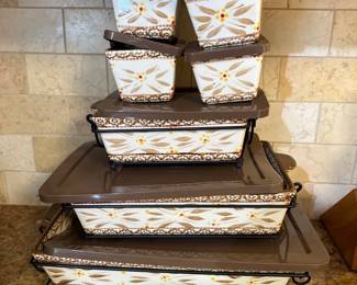 Temptations Old World Brown by Tara Rectangle Bakers