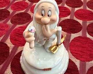 Lenox Treasures Bashful Treasure Box