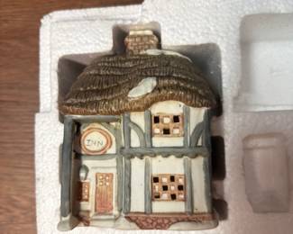 Department 56 Dickens Ceramics Christmas Village