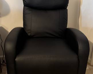 RECLINER
