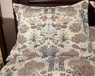 Pretty peacock bedding