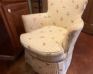 Sweet vanity chair
