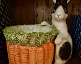 Fitz & Floyd bunny planter