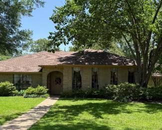 Welcome to 18843 Falls Creek!