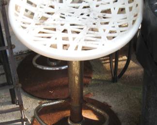 1 OF 4 BARSTOOLS