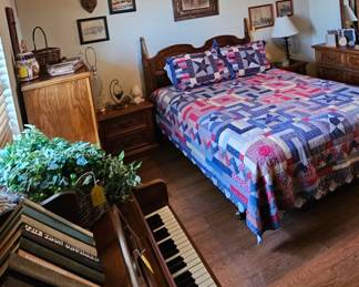 Bassett bedroom suite