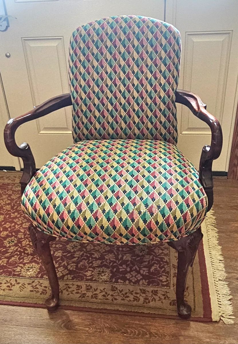 Arm chair