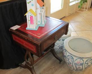 Vintage drop leaf accent table
