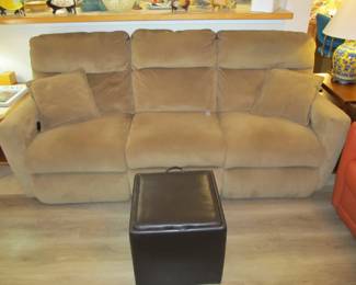 Electric dual reclining sofa