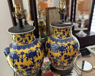 VTG Maitland-Smith Chinese Style Vase Lamps Pair, $595 PRE-SALE
