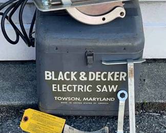 Vintage Black & Decker Quick Saw Skill Saw