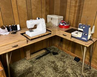 Corner Sewing Table