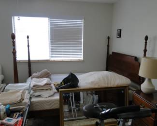 Four poster bed complete with boxspring