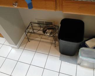 Pet food and water bowl holders, elevated for your pets health