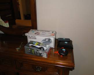 Iron, and electric shaver