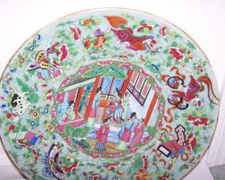 LARGE PLATE NO CHIPS