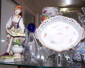 18TH CENTURY GLASS & PORCELAIN