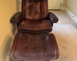 Stressless chair 1 of 2