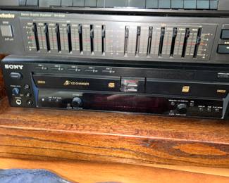 Sony Compact Disk Recorder/Changer RCD-W50C