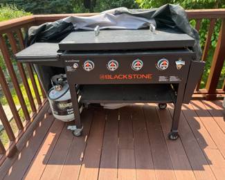 Like new Blackstone grill