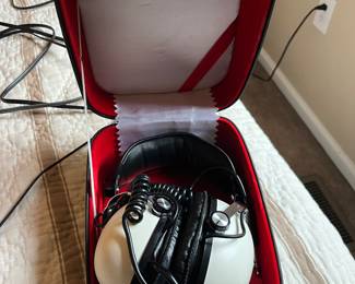 Pioneer stereo headphones