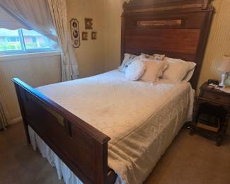 Same bed with view of footboard