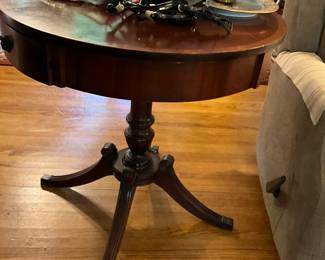 Living room - Vintage end table