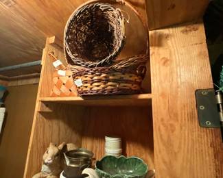 Outside storage building in back yard - Baskets, ceramic & other planters, Rabbit