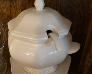Soup Tureen with underplate & serving ladle