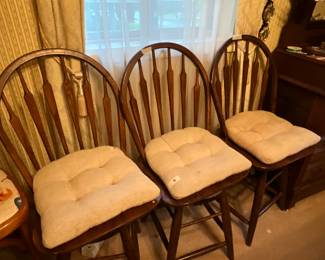 Last bedroom on right - set of 3 barstools with cushions