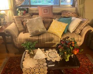 Living room - Sofa with 2 pillows that go with it - miscellaneous other decor pillows, coffee table in front with decor