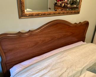 Bedroom - close up of Full headboard
